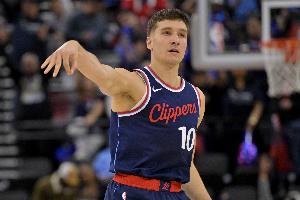 梦游呢？博格丹赛季首秀很拉胯 4中0一分未得&还出现5次失误