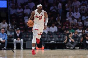 斯波：阿德巴约具备外线拉开空间的能力 这对我们很有帮助