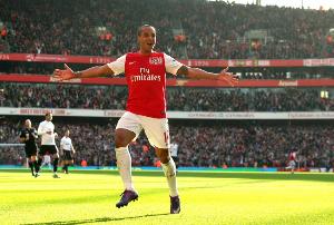 百米能跑多快？沃尔科特：我15岁时能跑10秒6，但跑步姿势很糟糕