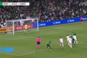 直接没收！博安加禁区内手球送点，38岁洛里直接将对手点球抱住